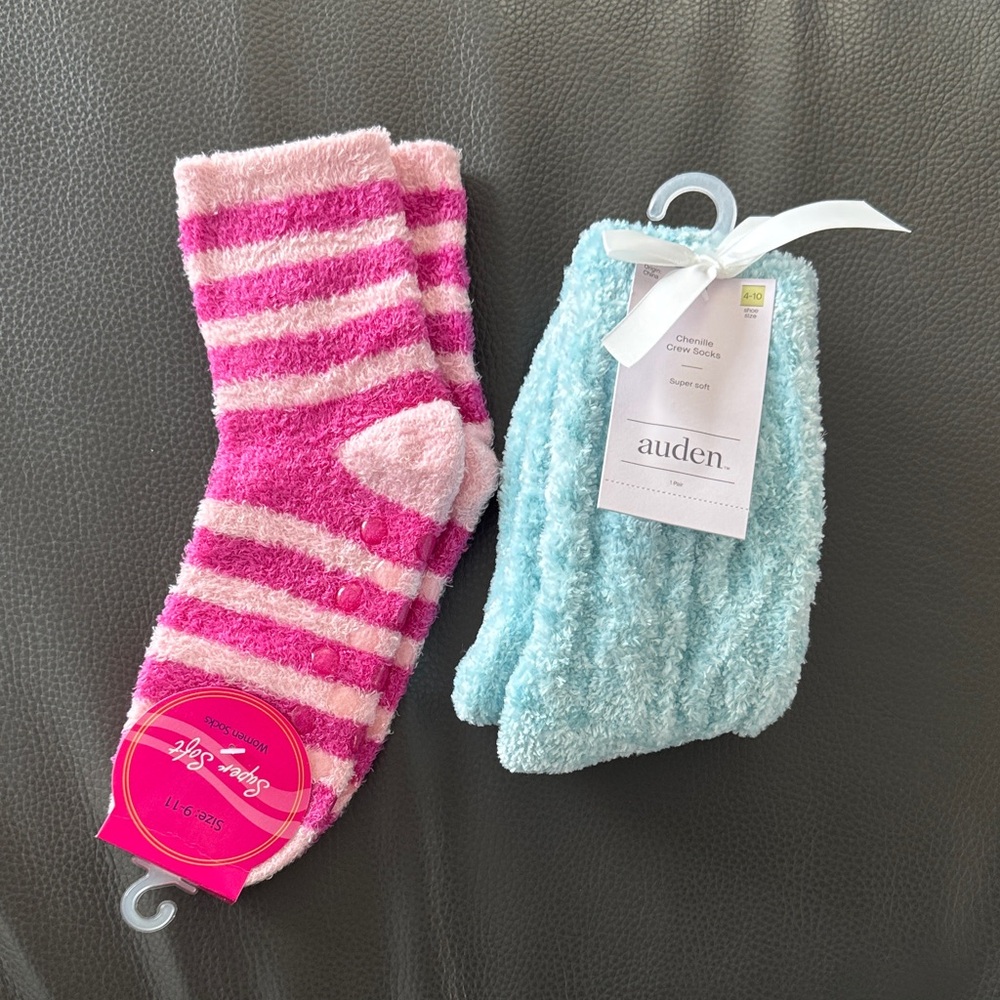 Women’s Fuzzy Socks Set NEW